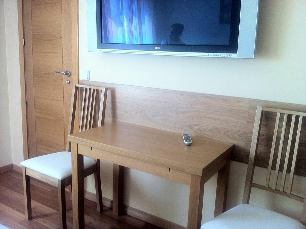 Hostal Madrid Paris بويتراغو ديل لوزويا الغرفة الصورة